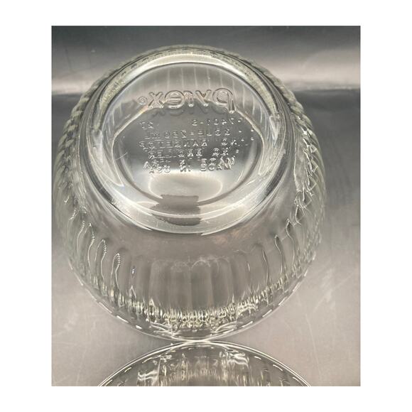 Pyrex Ribbed Three Cup Glass Clear Mixing Bowls (2) 7401-S MADE IN USA - Picture 7 of 9
